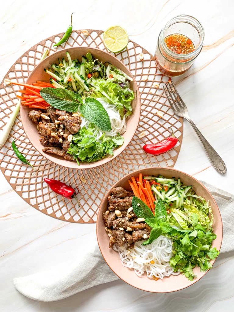 Fresh, Fragrant and Spicy Vietnamese Beef Noodle Salad – Bun Bo Xao