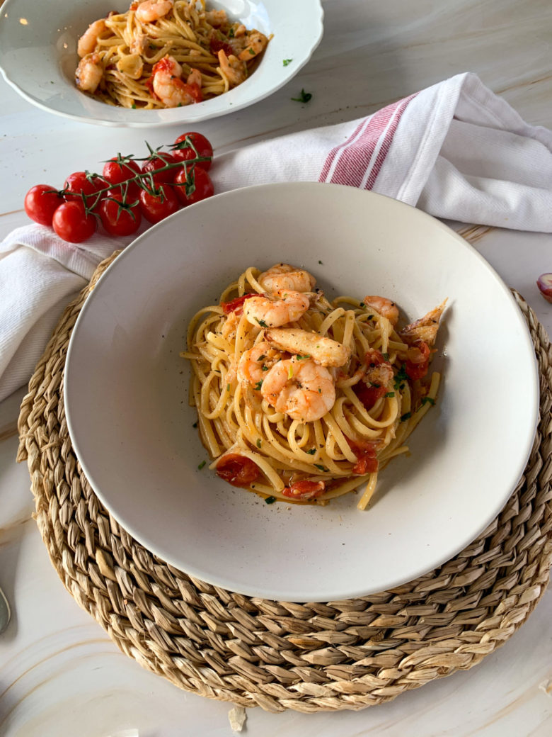 Prawn and Crab Linguine Spicy and Fresh Chilli & Life