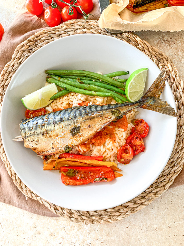 baked mackerel with rice and stew