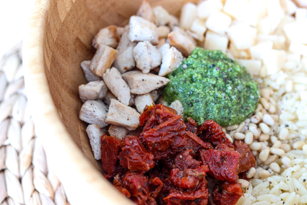 pesto orzo salad ingredients