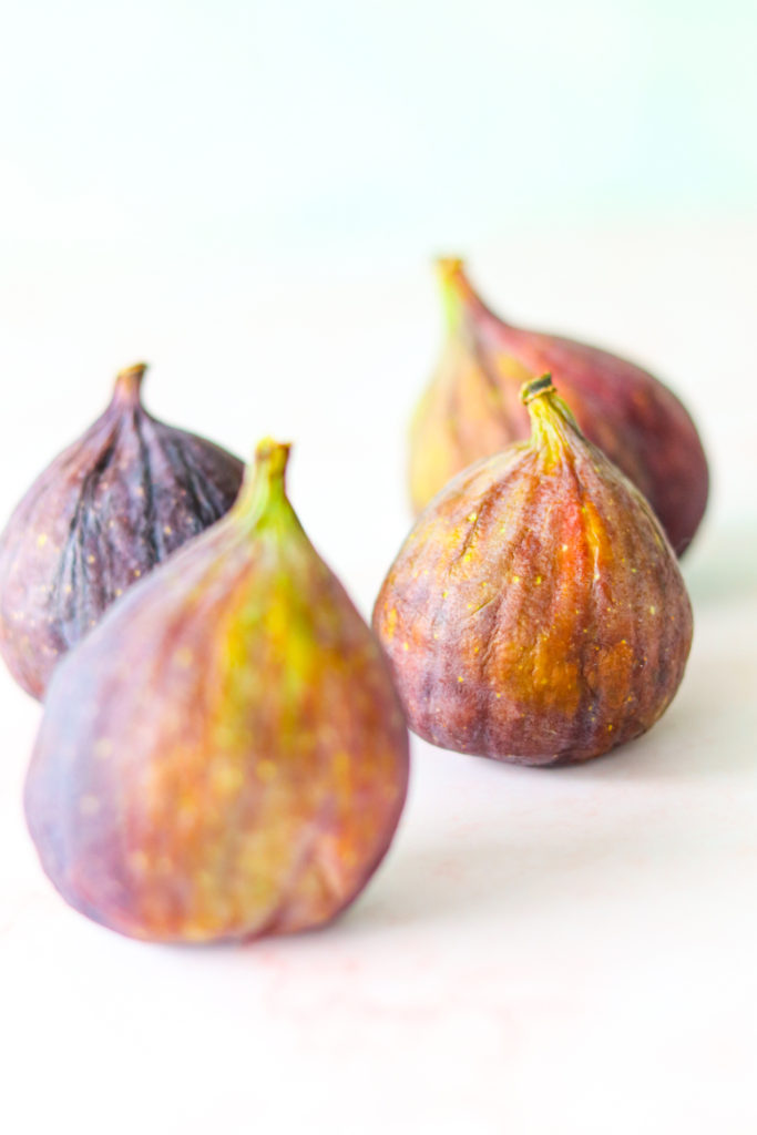 fresh whole figs