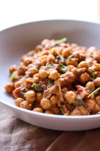 chana masala curry with chickpeas