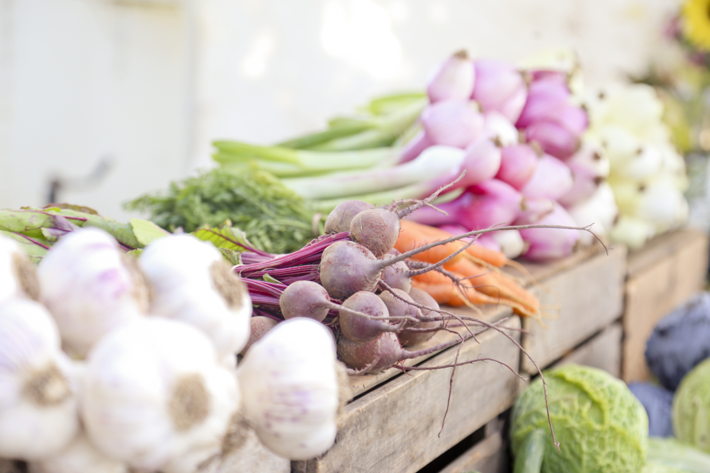 garlic spring onion beetroot